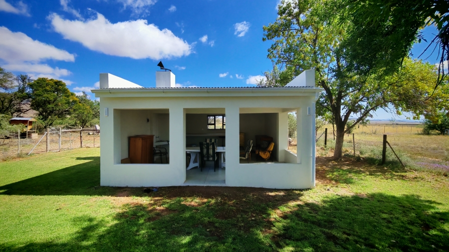 6 Bedroom Property for Sale in Middelburg Eastern Cape